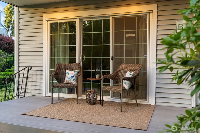 Property photo for 11706 Admiralty Way #B, Everett photo 31