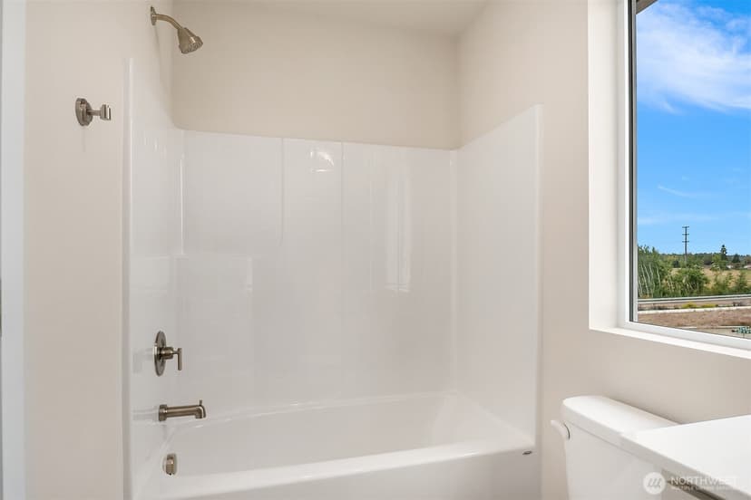Property photo for 16017 23rd Avenue NE, Marysville photo 14