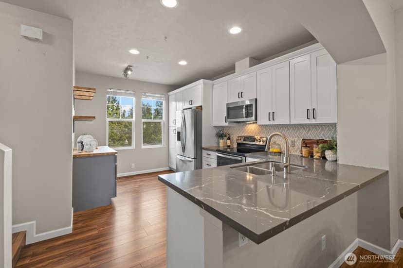 Property photo for 14007 69th Drive SE #G3, Snohomish photo 10