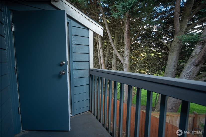 Property photo for 16817 Larch Way #D206, Lynnwood photo 31