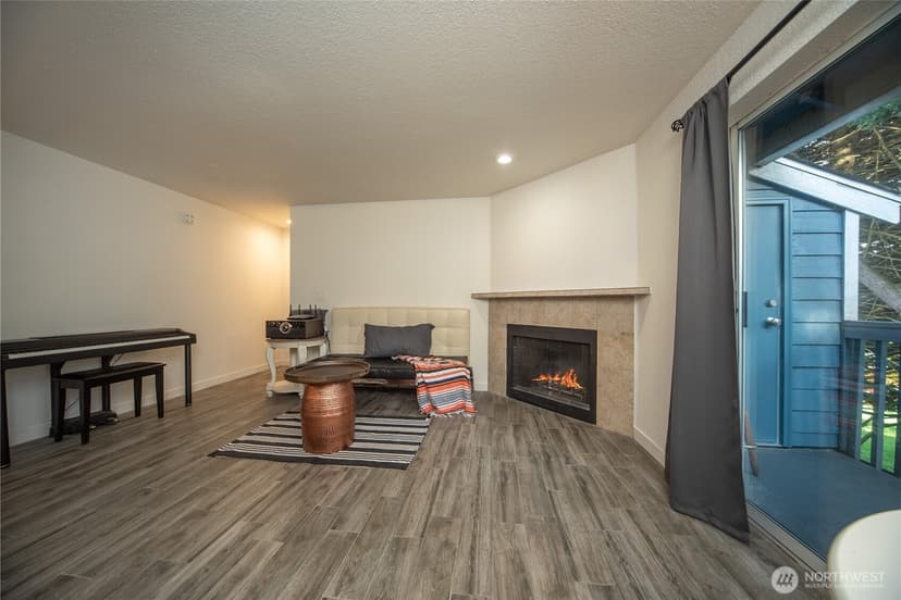Property photo for 16817 Larch Way #D206, Lynnwood photo 18