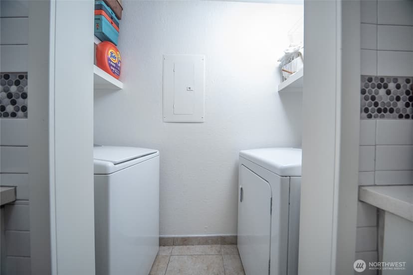 Property photo for 16817 Larch Way #D206, Lynnwood photo 17