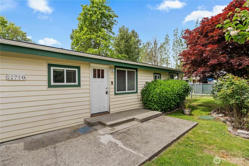 Property photo for 11710 & 11708 Vickery Avenue E, Tacoma photo 2