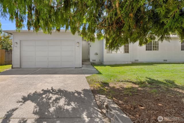 Property photo for 14833 41st Place S, Seattle photo 2