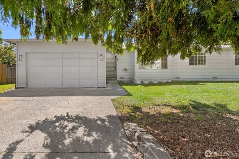 Property photo for 14833 41st Place S, Seattle photo 2