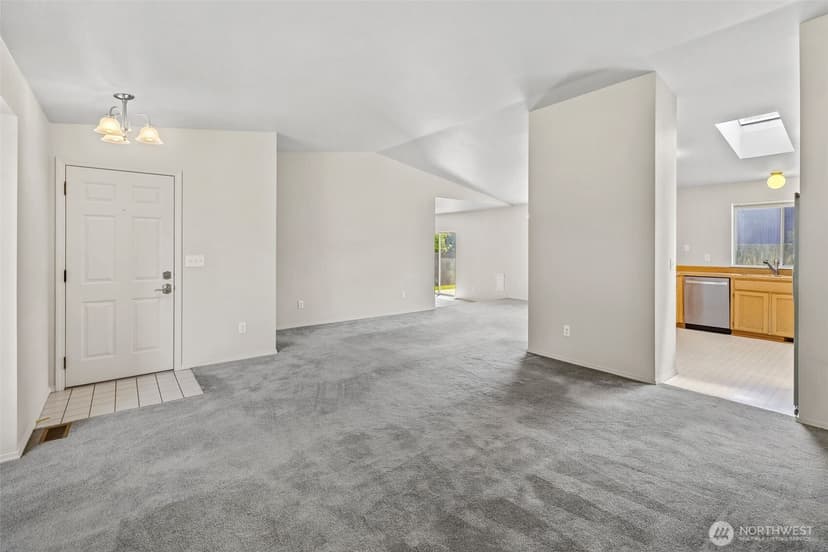 Property photo for 14833 41st Place S, Seattle photo 8