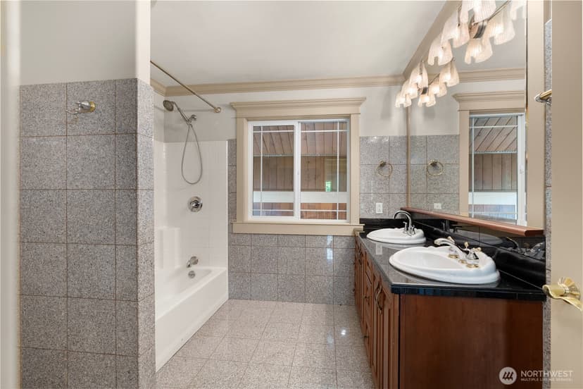 Property photo for 4131 153rd Avenue SE, Bellevue photo 18