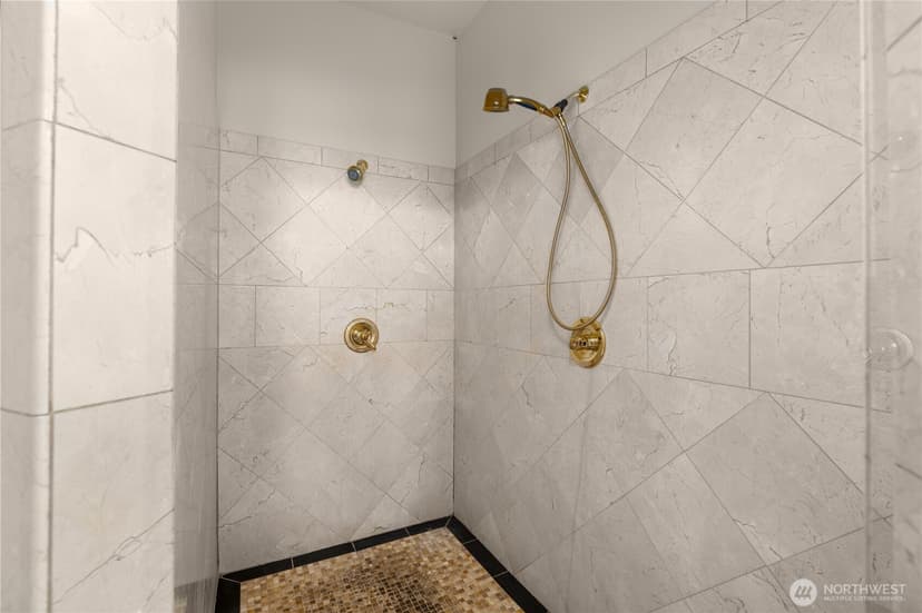 Property photo for 4131 153rd Avenue SE, Bellevue photo 15