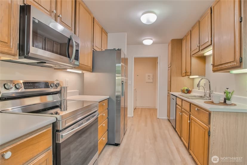 Property photo for 4016 220th Place SE #1137, Issaquah photo 9