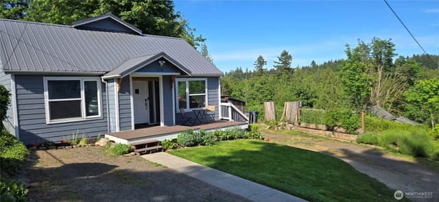Property photo for 2316 NE Sunset Lane, Bremerton photo 2