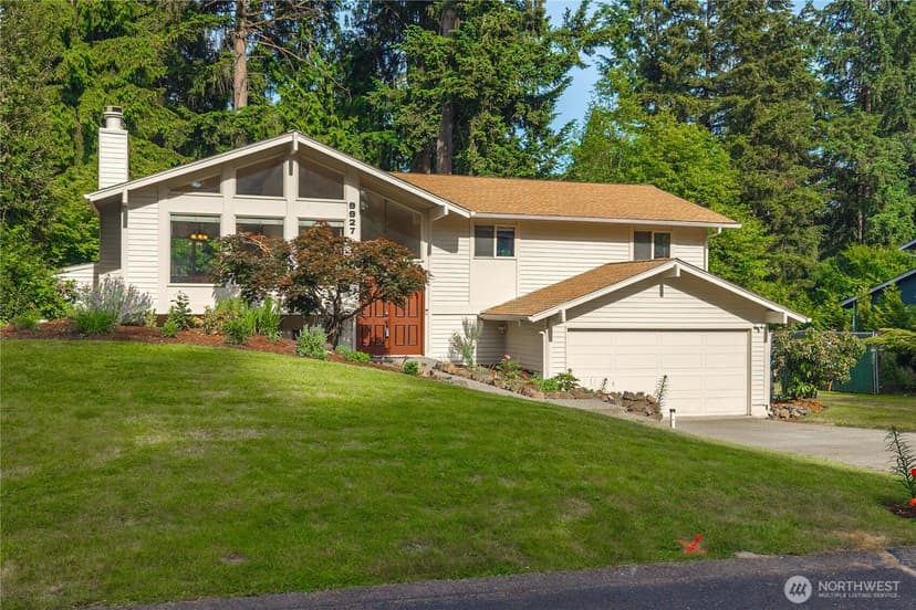 Property photo for 9927 63rd Avenue Ct E, Puyallup photo 2