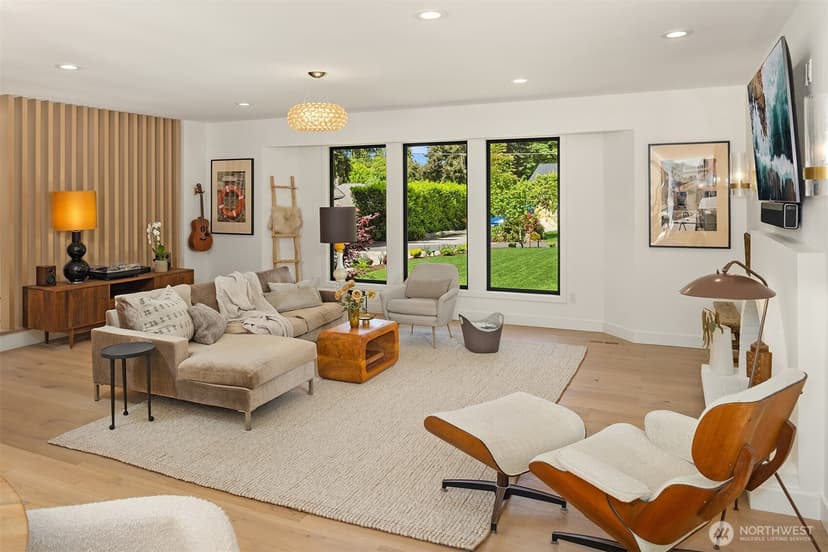Property photo for 7709 Ridgecrest Lane, Mercer Island photo 16