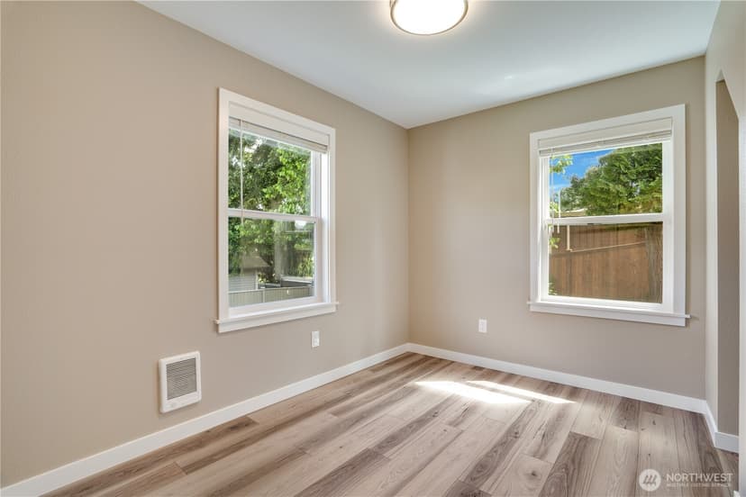 Property photo for 7611 27th Street W, Tacoma photo 16