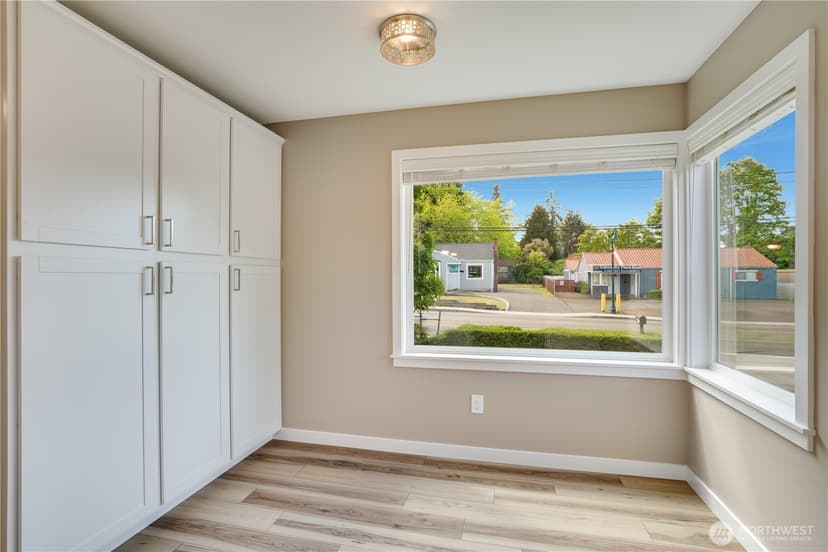 Property photo for 7611 27th Street W, Tacoma photo 10