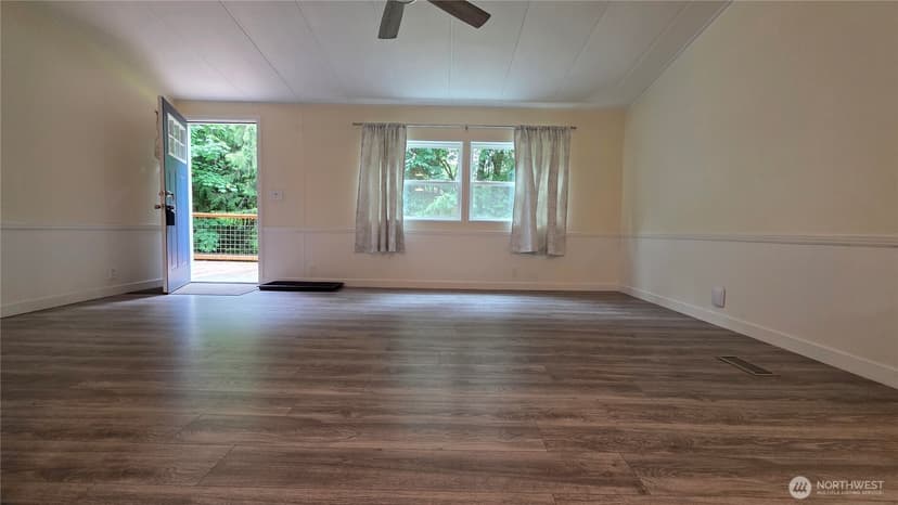 Property photo for 5170 Phillips Road SE, Port Orchard photo 7
