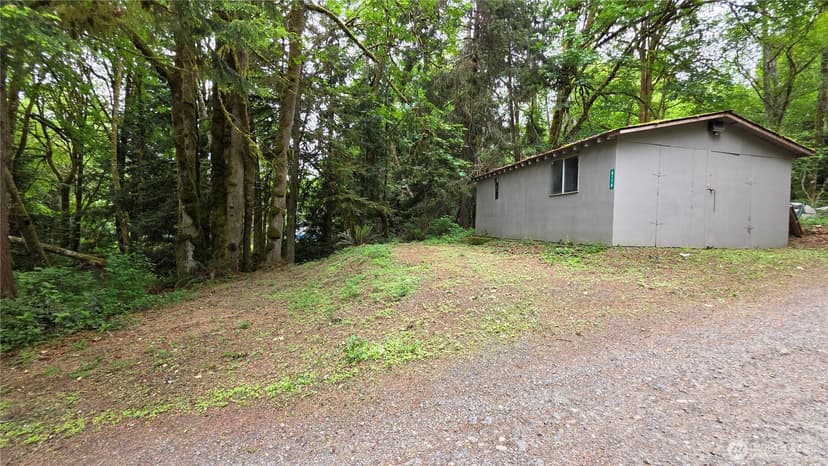 Property photo for 5170 Phillips Road SE, Port Orchard photo 36