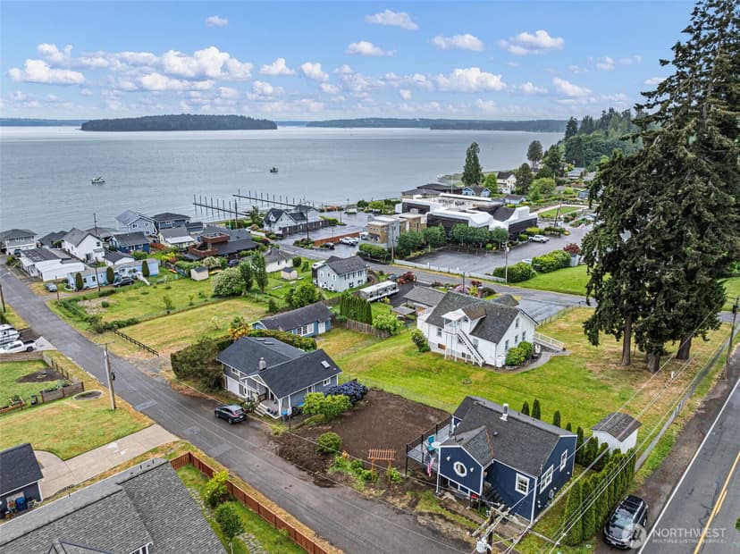 Property photo for 8016 E Daniels Loop, Port Orchard photo 31