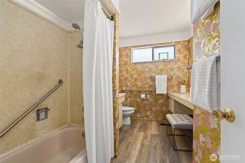 Property photo for 8210 SE 36th Street, Mercer Island photo 24