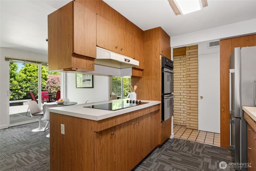 Property photo for 8210 SE 36th Street, Mercer Island photo 20