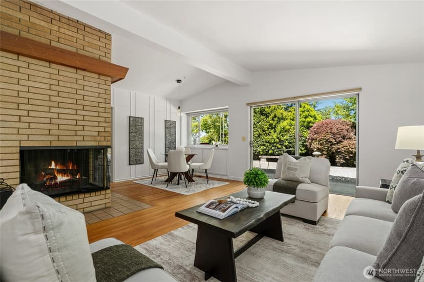 Property photo for 8210 SE 36th Street, Mercer Island photo 7