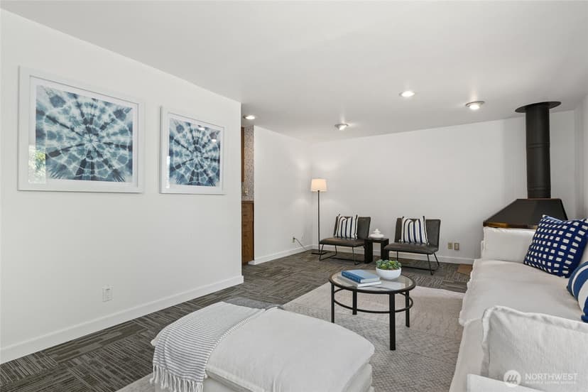 Property photo for 8210 SE 36th Street, Mercer Island photo 16