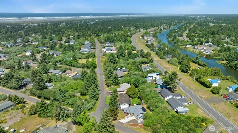 Property photo for 124 N Wynoochee Drive SW, Ocean Shores photo 32