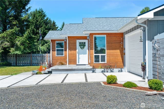 Property photo for 124 N Wynoochee Drive SW, Ocean Shores photo 2
