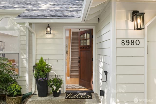 Property photo for 8980 Bay Street NE, Bainbridge Island photo 3