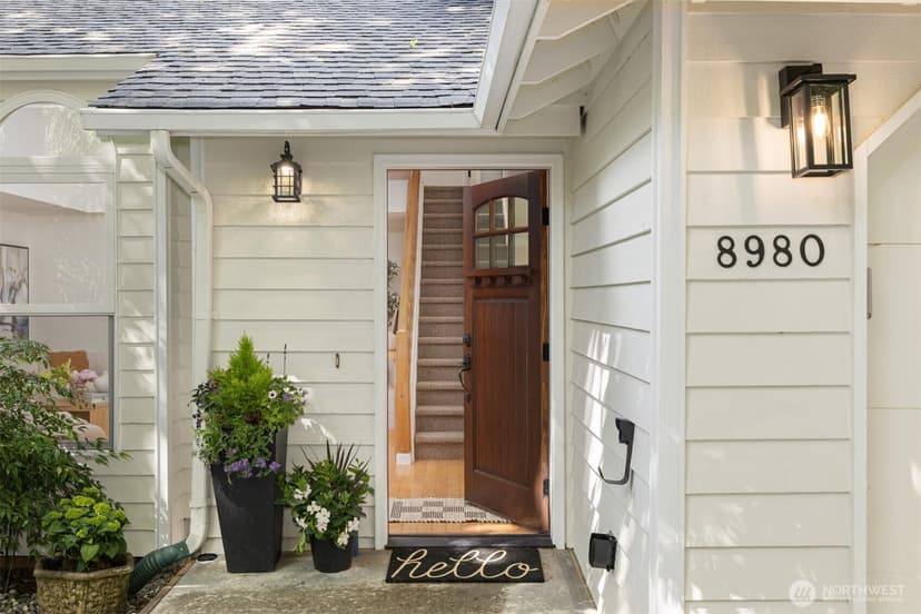 Property photo for 8980 Bay Street NE, Bainbridge Island photo 3