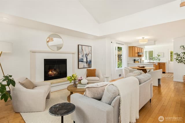 Property photo for 8980 Bay Street NE, Bainbridge Island photo 5