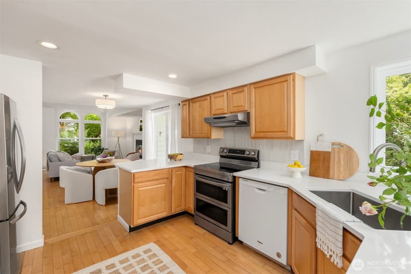 Property photo for 8980 Bay Street NE, Bainbridge Island photo 14