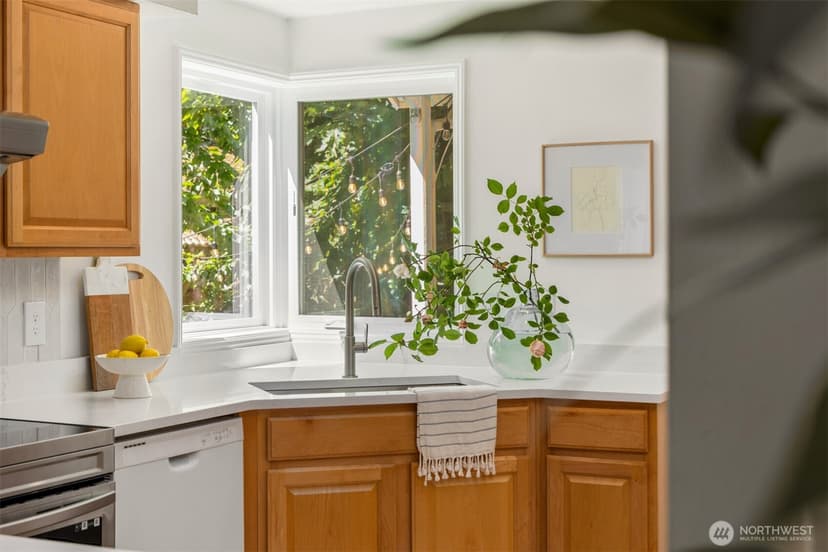 Property photo for 8980 Bay Street NE, Bainbridge Island photo 15