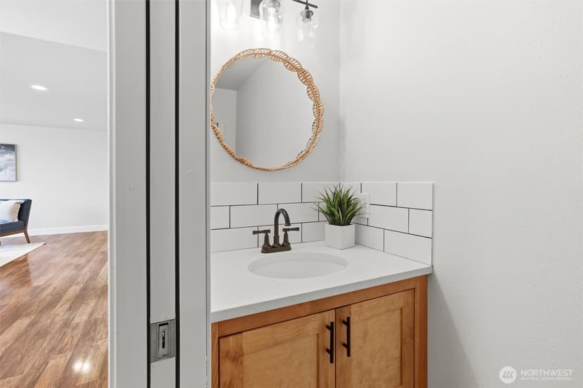 Property photo for 515 Avenue J, Snohomish photo 13