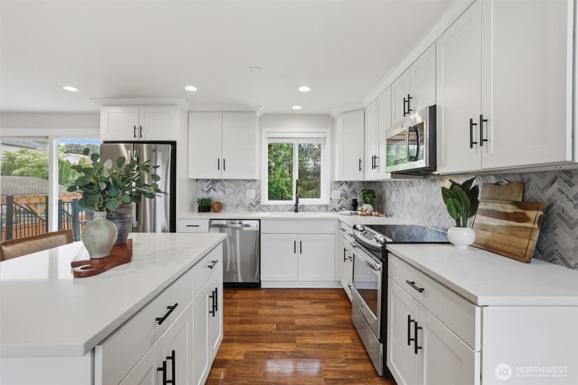 Property photo for 515 Avenue J, Snohomish photo 6