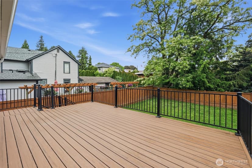 Property photo for 515 Avenue J, Snohomish photo 23