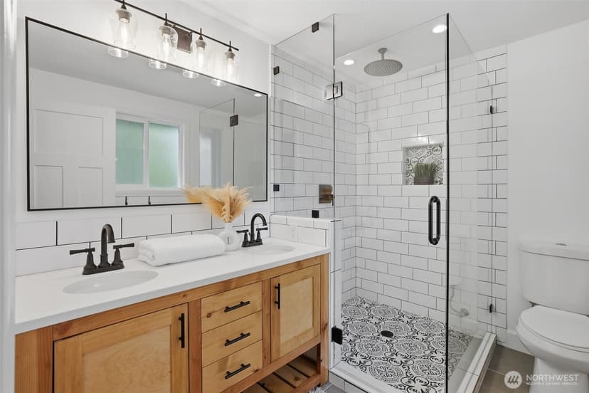 Property photo for 515 Avenue J, Snohomish photo 16