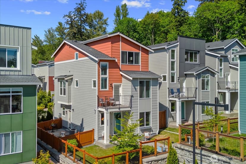 Property photo for 22505 70th Place W, Mountlake Terrace photo 4
