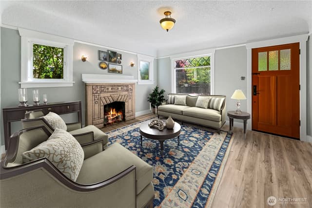 Property photo for 7146 35th Avenue SW, Seattle photo 3