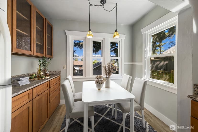 Property photo for 7146 35th Avenue SW, Seattle photo 6