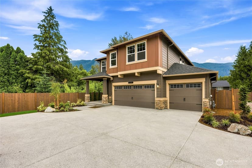 Property photo for 1185 Clearwater Way SE #20, North Bend photo 2