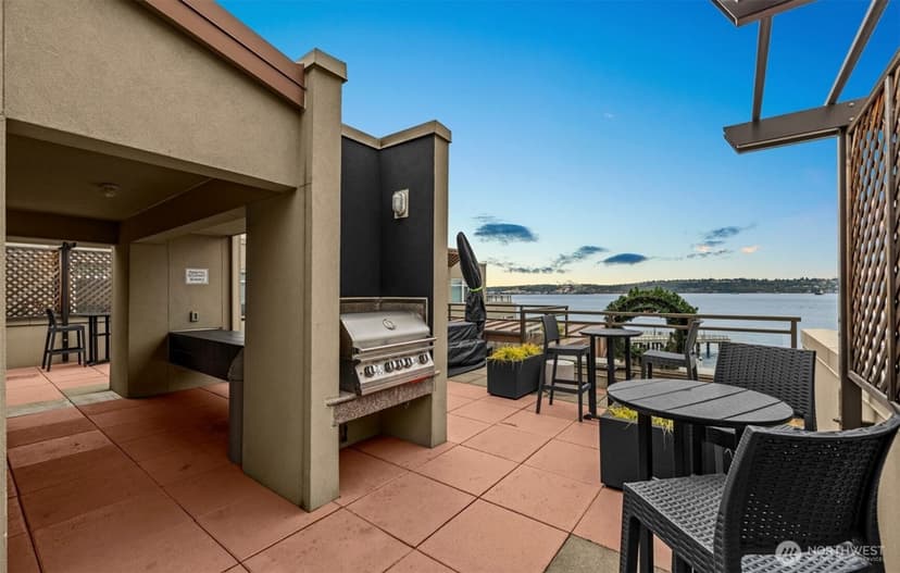 Property photo for 2000 Alaskan Way #453, Seattle photo 30