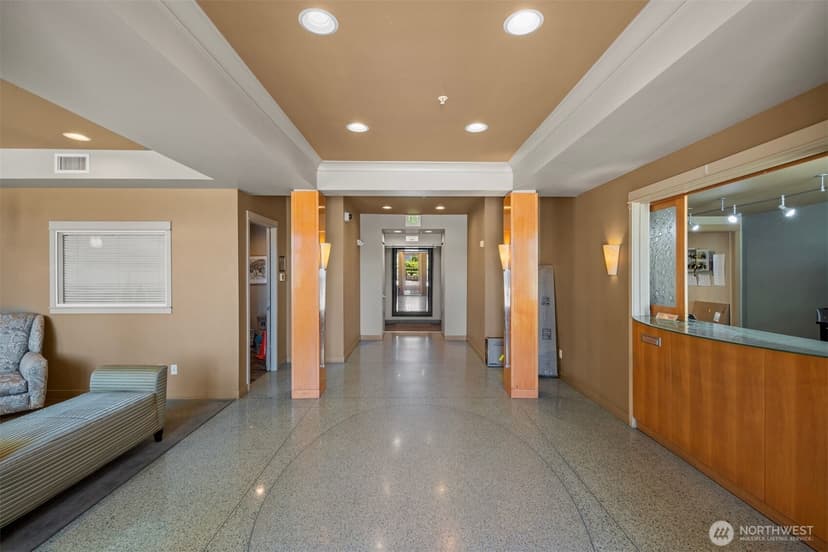 Property photo for 2000 Alaskan Way #453, Seattle photo 28