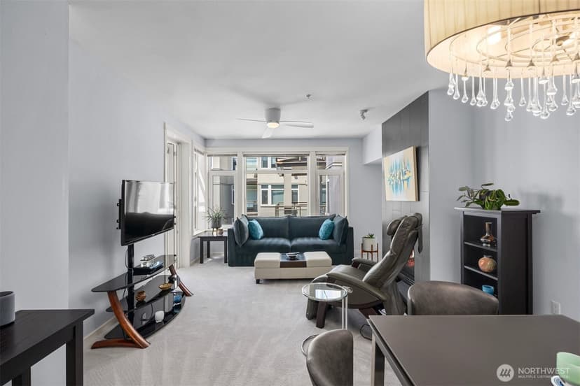 Property photo for 2000 Alaskan Way #453, Seattle photo 6