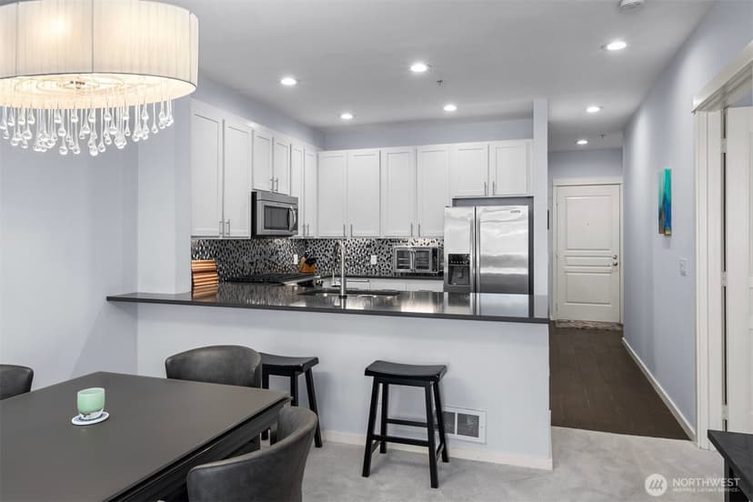 Property photo for 2000 Alaskan Way #453, Seattle photo 9