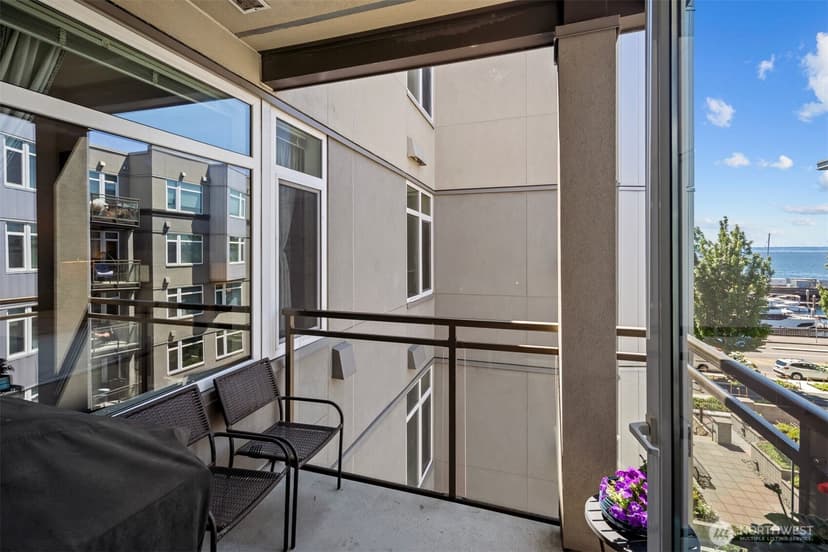 Property photo for 2000 Alaskan Way #453, Seattle photo 12