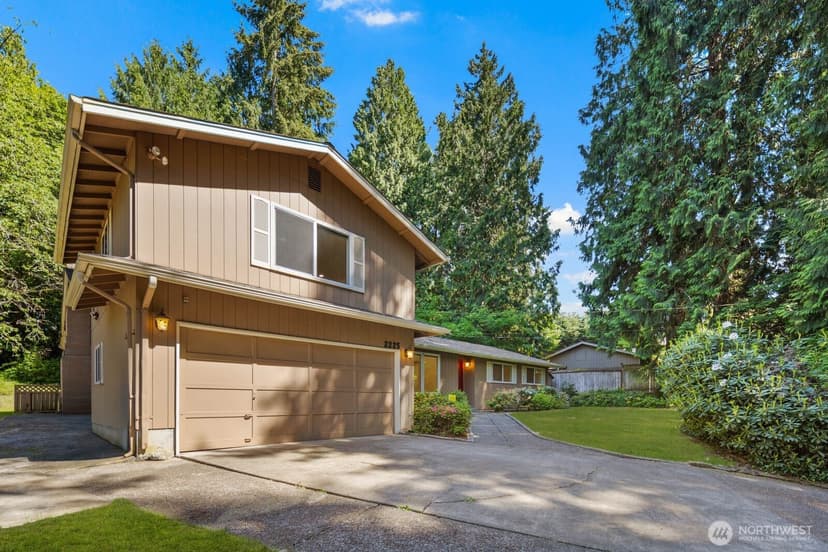 Property photo for 2225 107th Avenue E, Edgewood photo 3