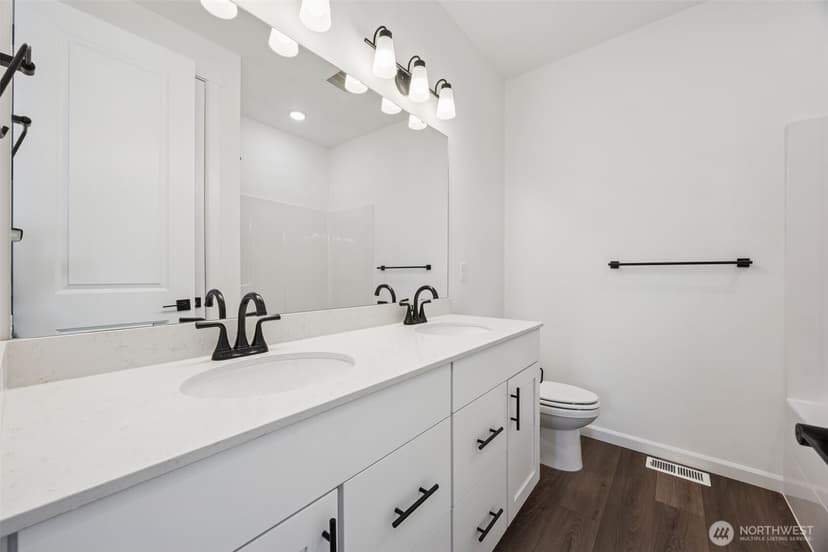 Property photo for 4180 SW Bigler Way #318, Port Orchard photo 10