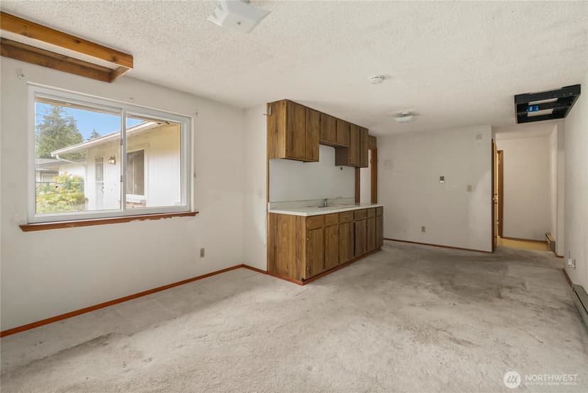 Property photo for 108 Haman Lane W, Lakewood photo 15