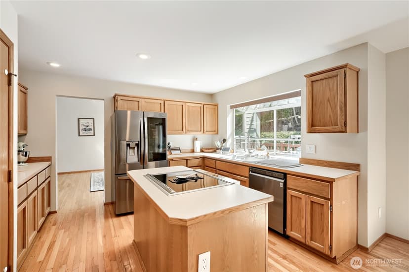 Property photo for 2412 21st Avenue Ct SE, Puyallup photo 11