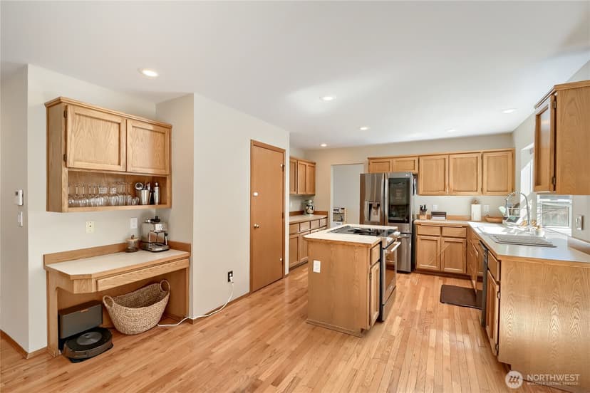 Property photo for 2412 21st Avenue Ct SE, Puyallup photo 12